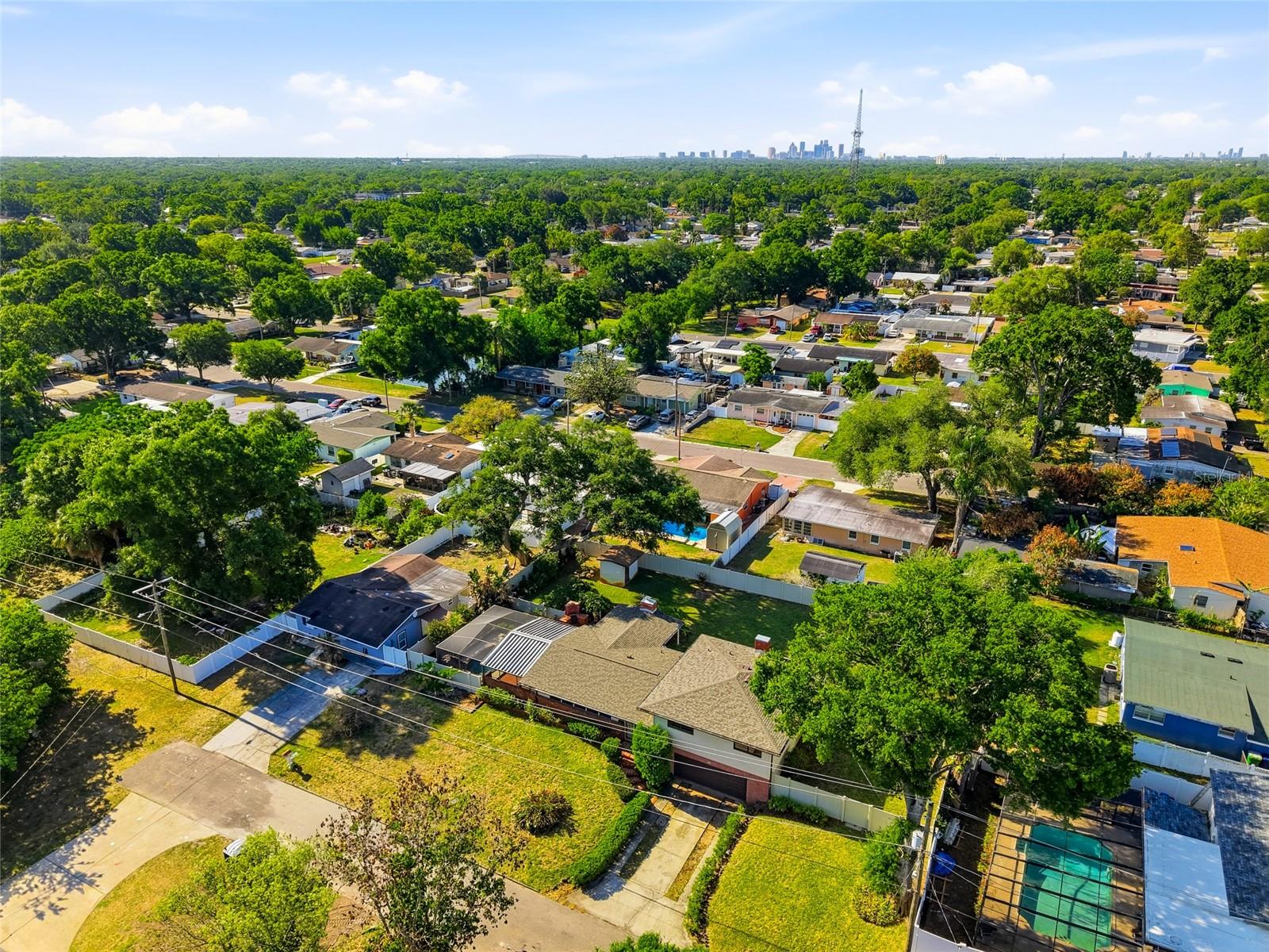 2118 W BROAD ST, TAMPA, FL, 33604