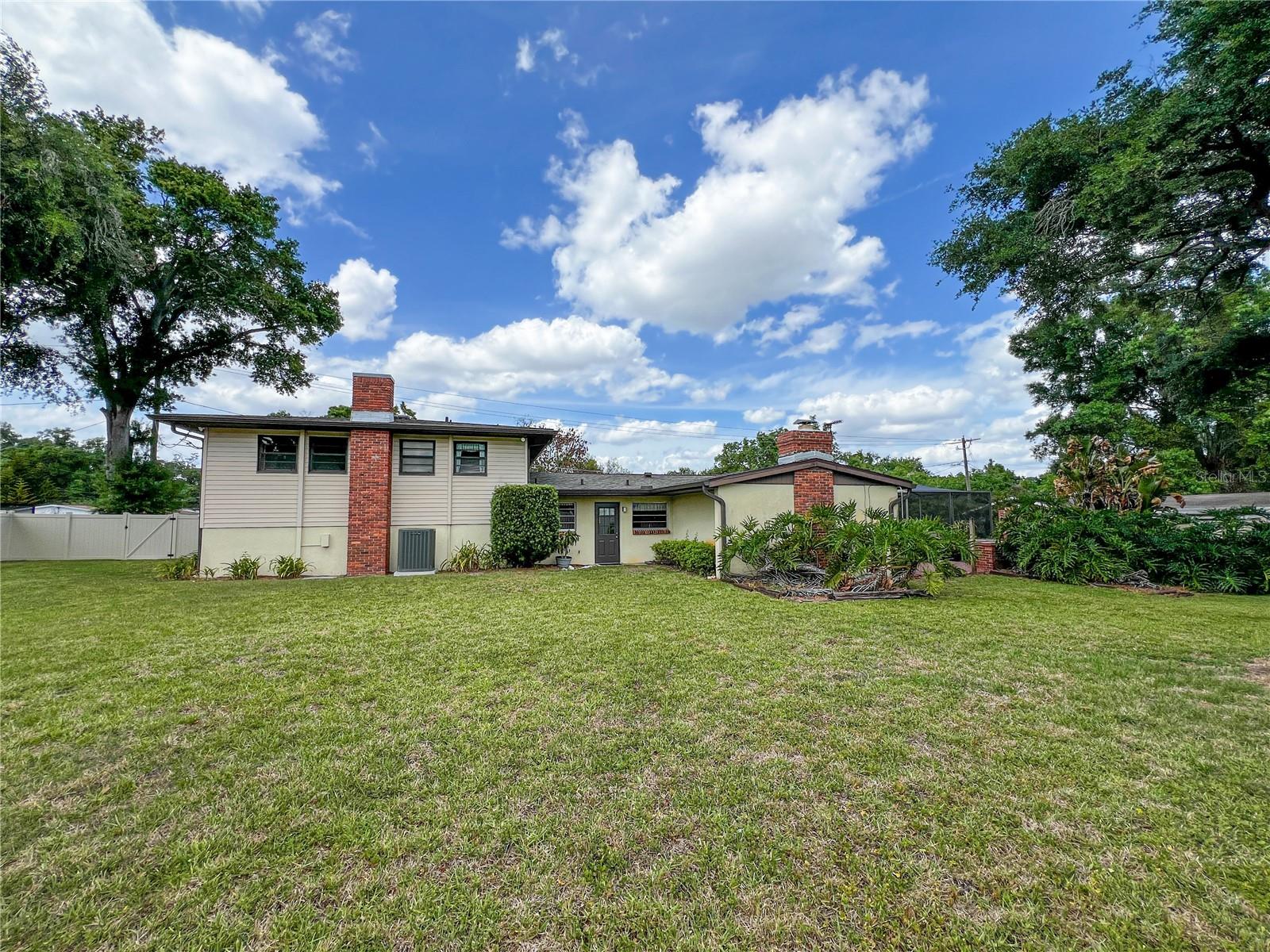 2118 W BROAD ST, TAMPA, FL, 33604