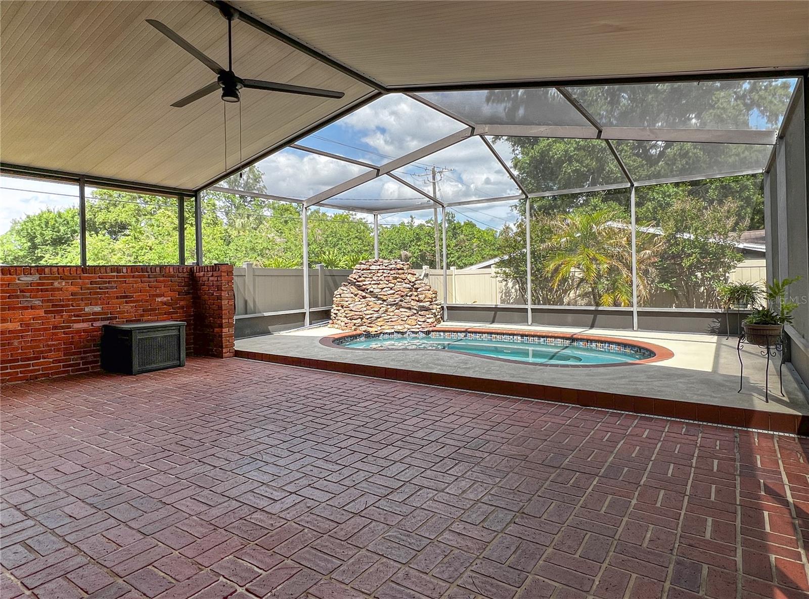 2118 W BROAD ST, TAMPA, FL, 33604