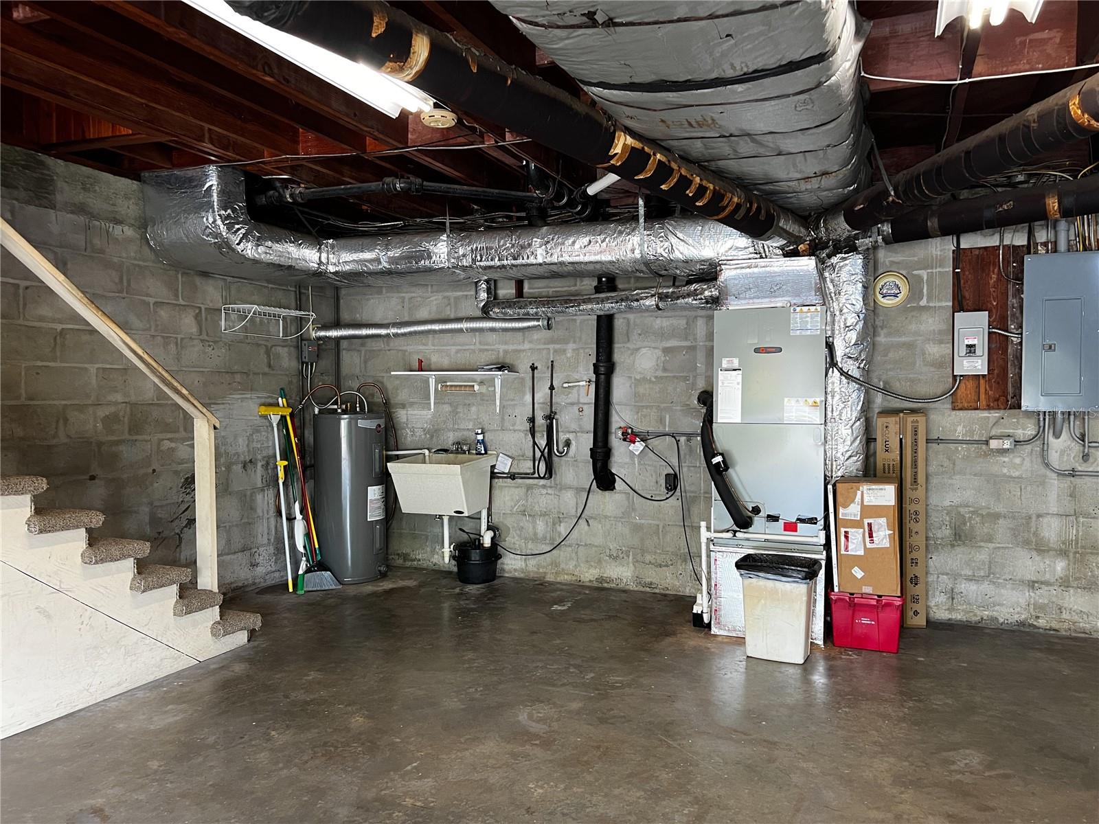 2118 W BROAD ST, TAMPA, FL, 33604