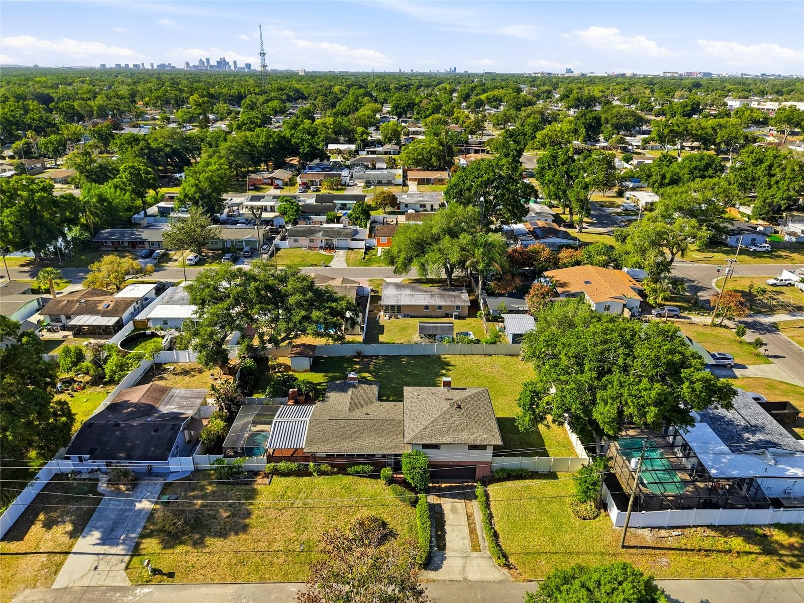 2118 W BROAD ST, TAMPA, FL, 33604