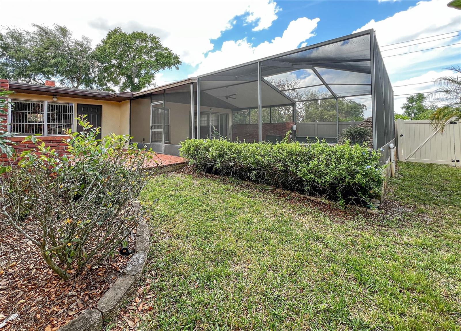 2118 W BROAD ST, TAMPA, FL, 33604