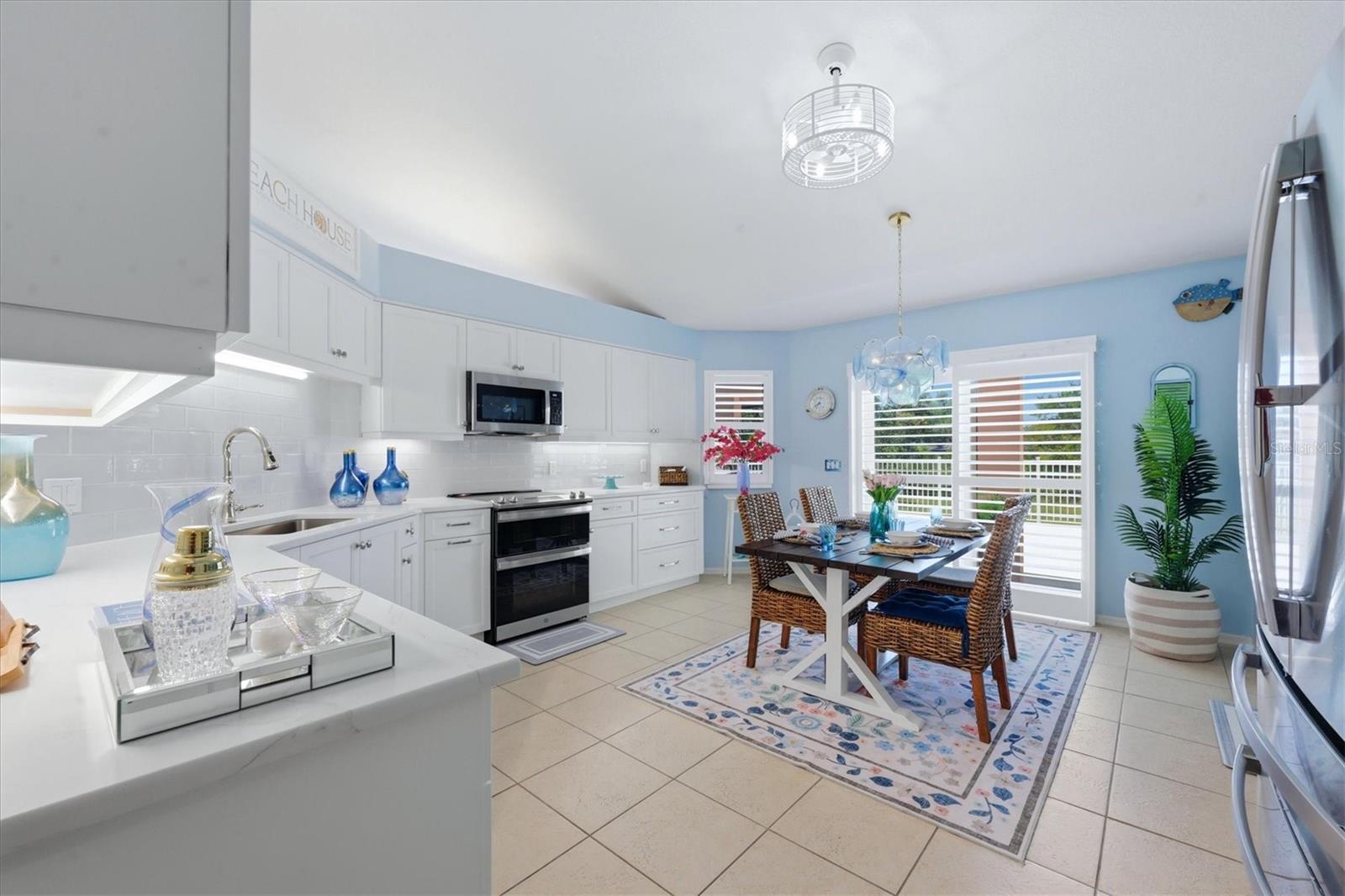 10 ARLINGTON DR, PLACIDA, FL, 33946