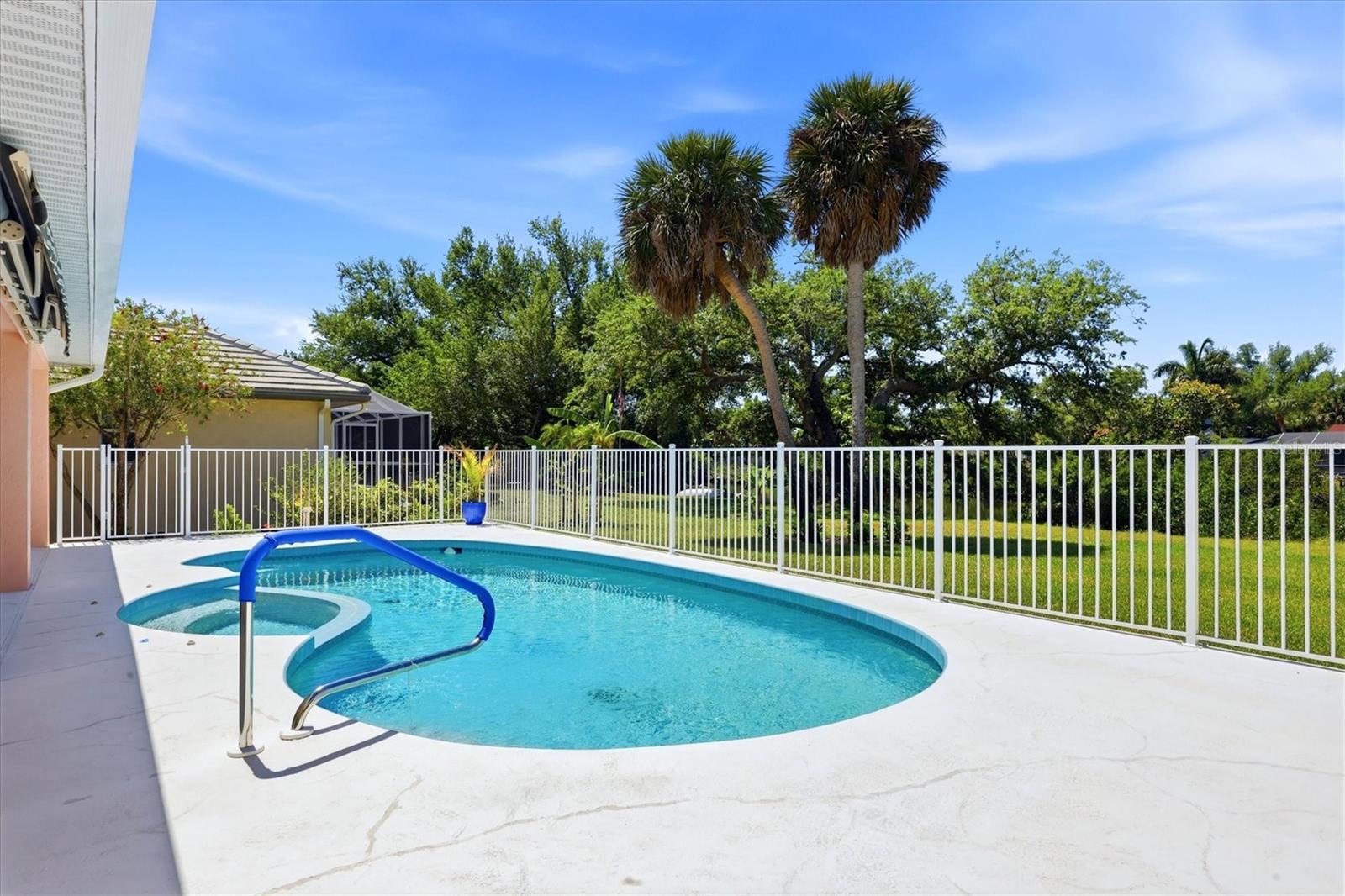 10 ARLINGTON DR, PLACIDA, FL, 33946