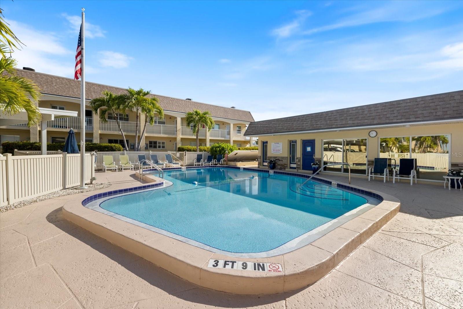 1400 TARPON CENTER DR #204, VENICE, FL, 34285