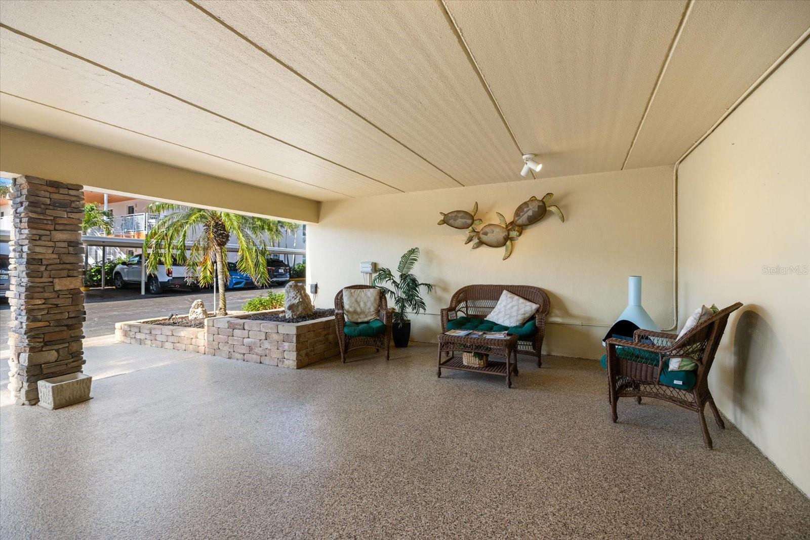 1400 TARPON CENTER DR #204, VENICE, FL, 34285