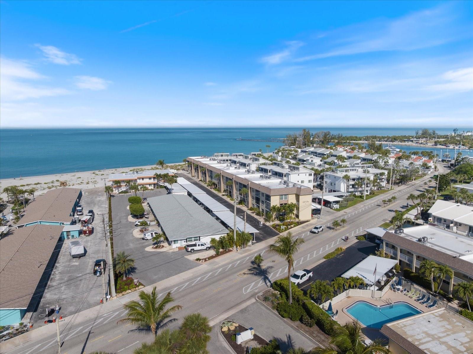 1400 TARPON CENTER DR #204, VENICE, FL, 34285