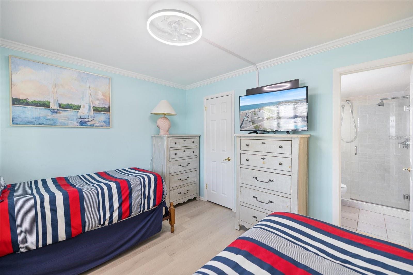 1400 TARPON CENTER DR #204, VENICE, FL, 34285