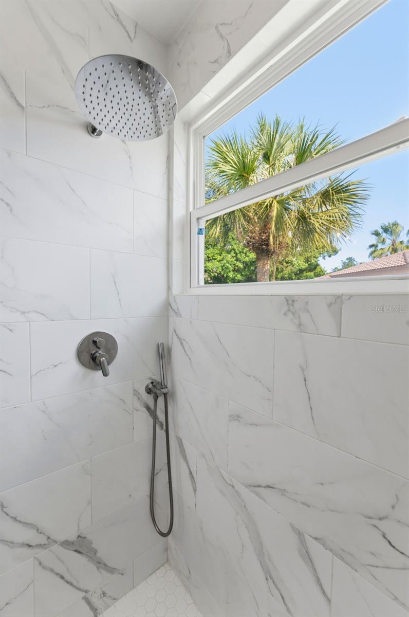 1022 NORMANDY TRACE RD, TAMPA, FL, 33602