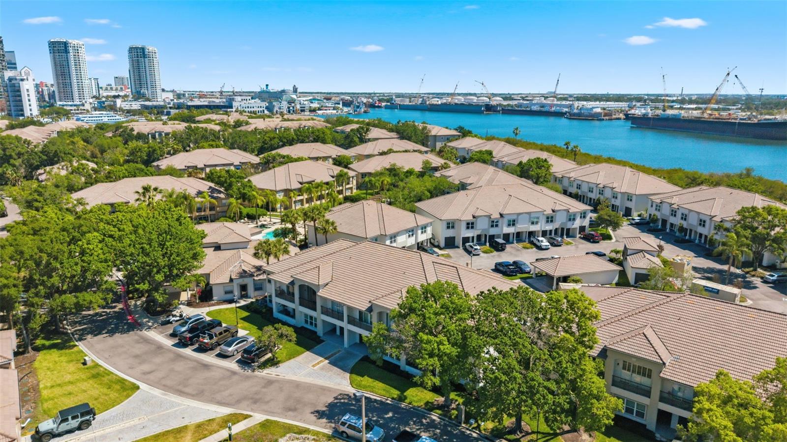 1022 NORMANDY TRACE RD, TAMPA, FL, 33602