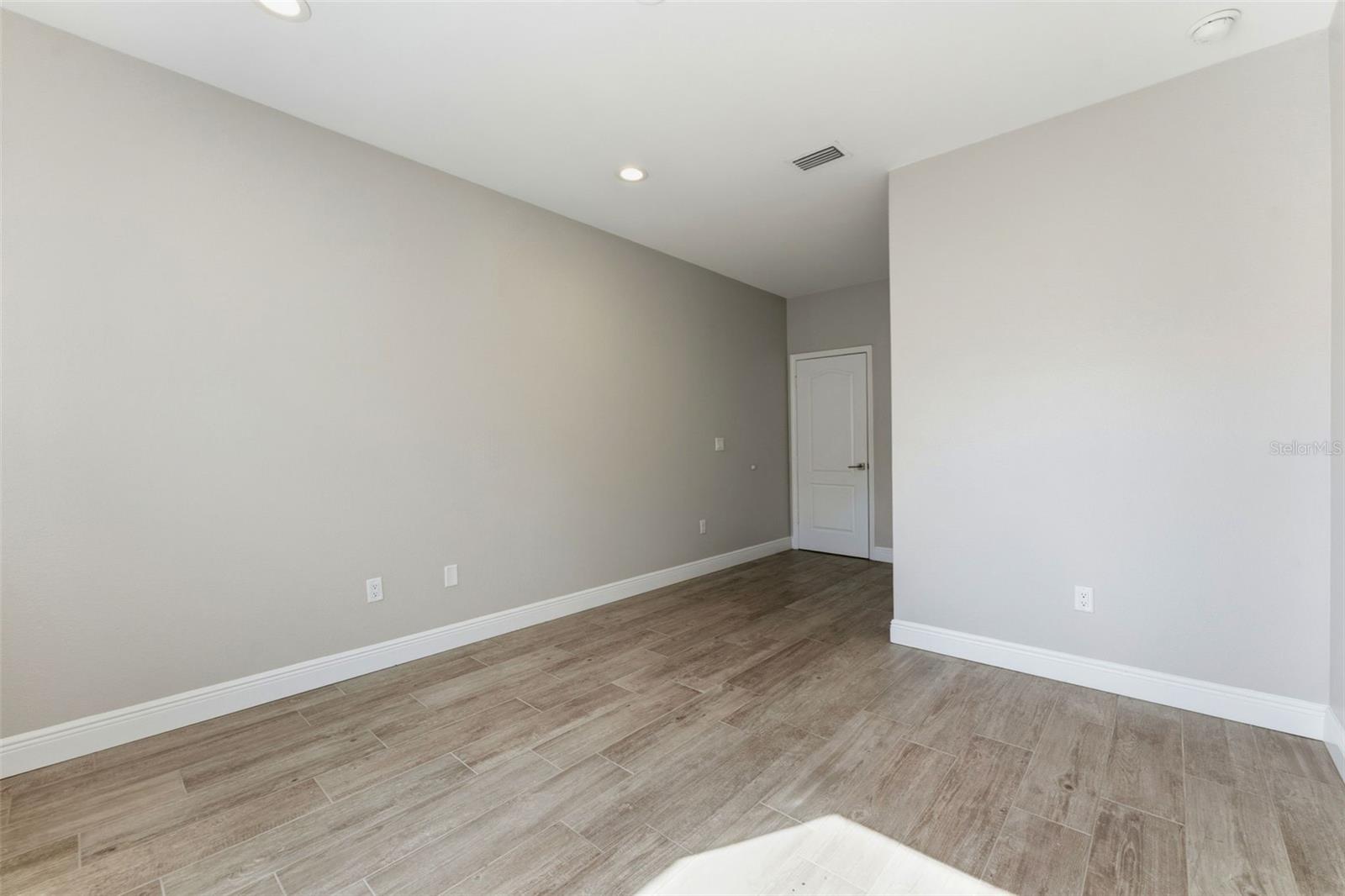 1022 NORMANDY TRACE RD, TAMPA, FL, 33602