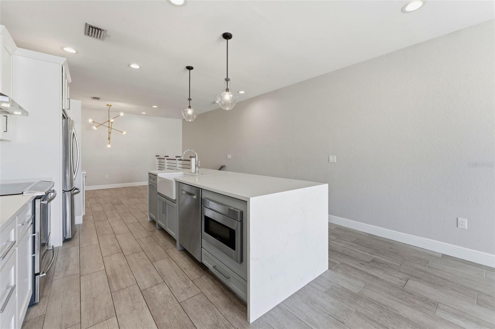 1022 NORMANDY TRACE RD, TAMPA, FL, 33602