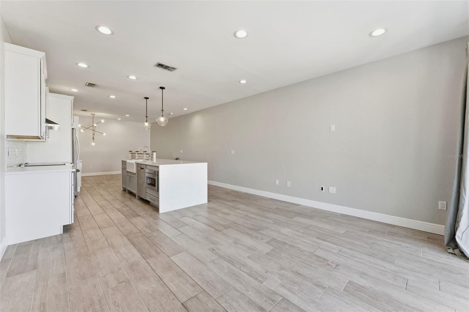 1022 NORMANDY TRACE RD, TAMPA, FL, 33602