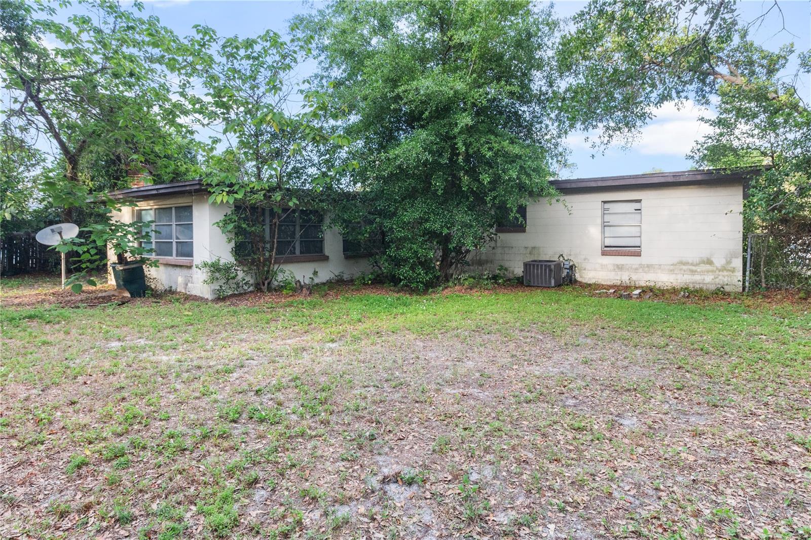 8706 EDNAM PL, TAMPA, FL, 33604