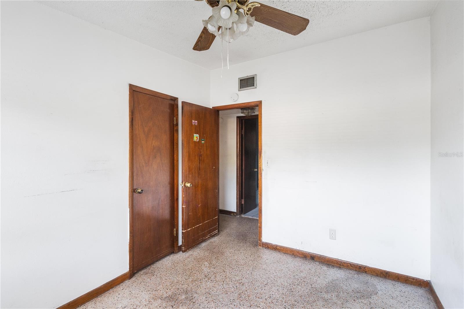 8706 EDNAM PL, TAMPA, FL, 33604