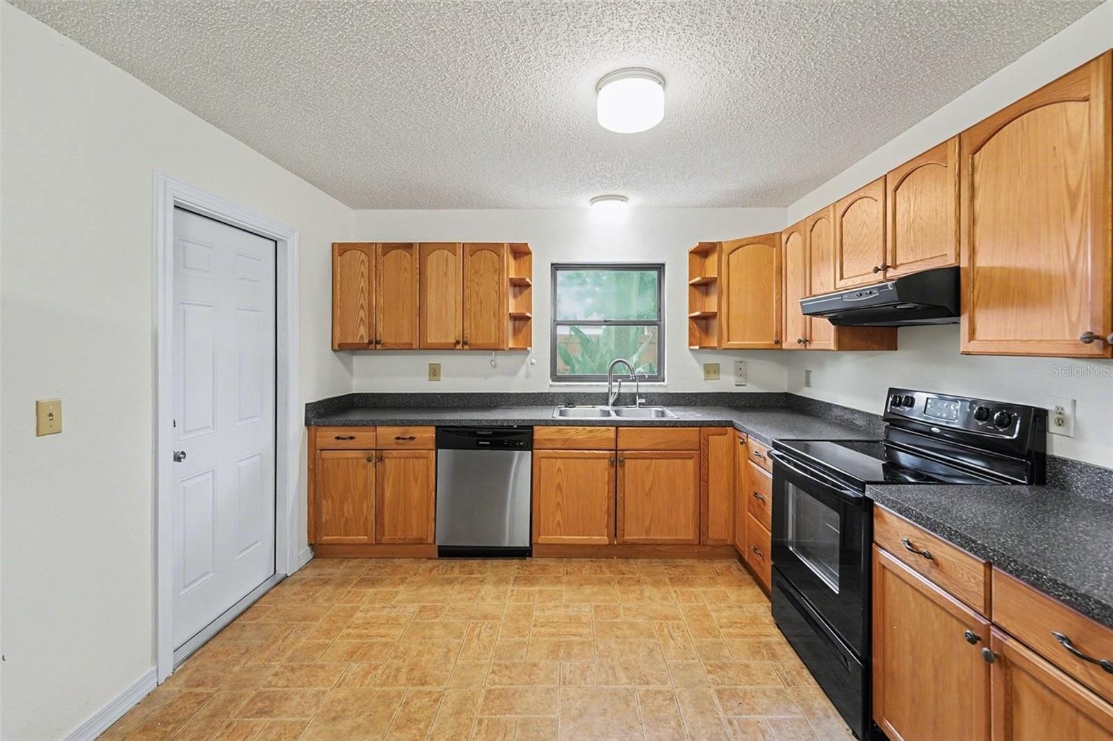 6481 ELMHURST CT, PINELLAS PARK, FL, 33782