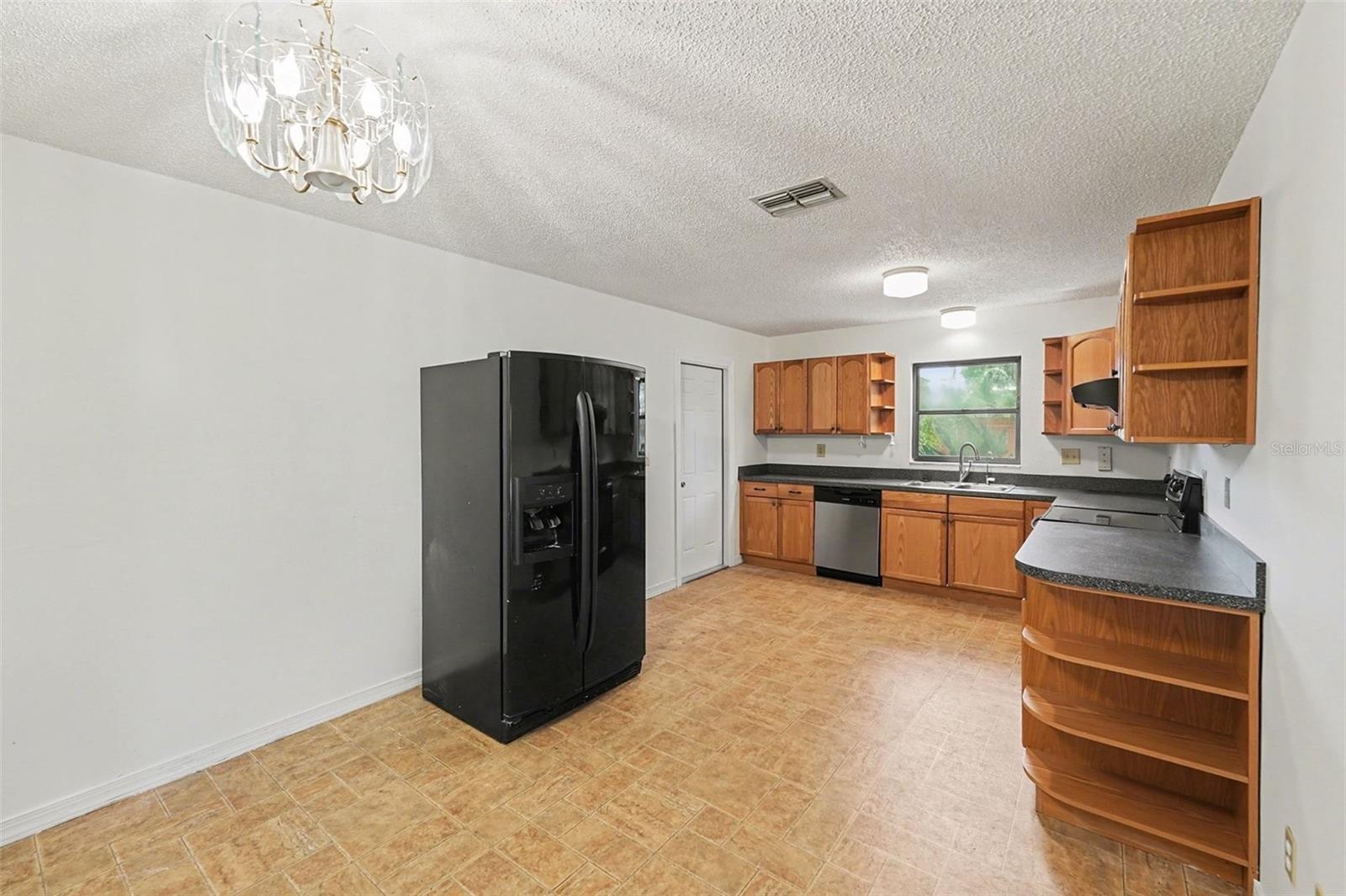 6481 ELMHURST CT, PINELLAS PARK, FL, 33782