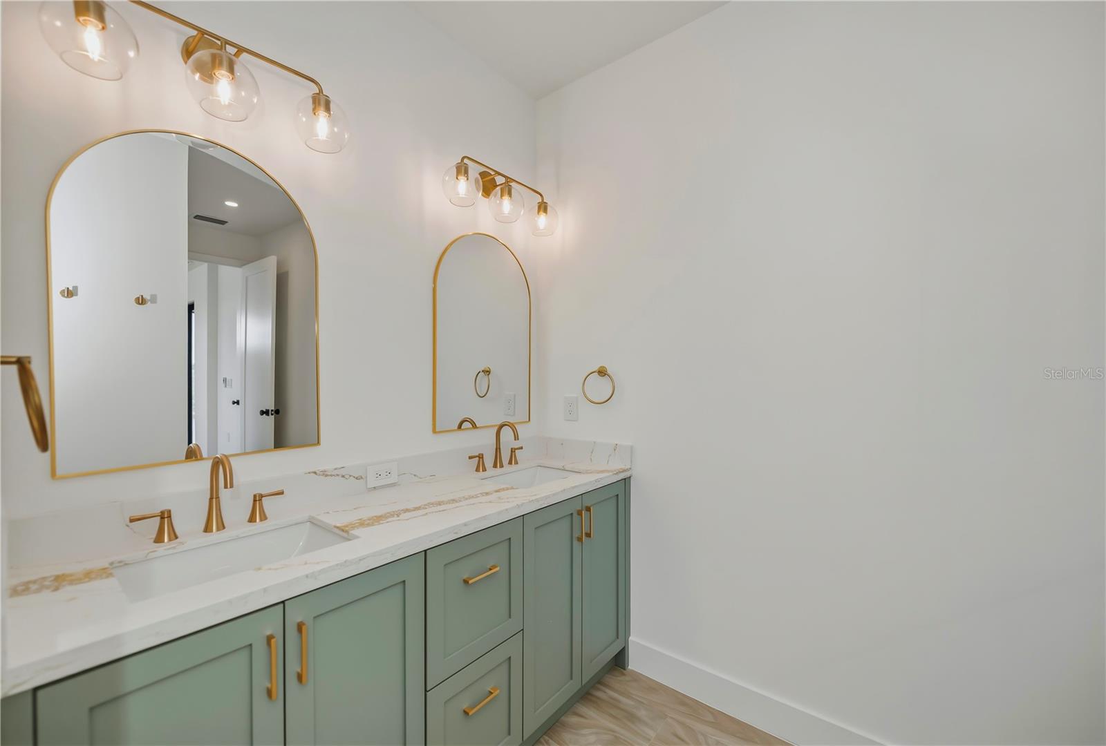 7 SUNFLOWER DR, PLACIDA, FL, 33946