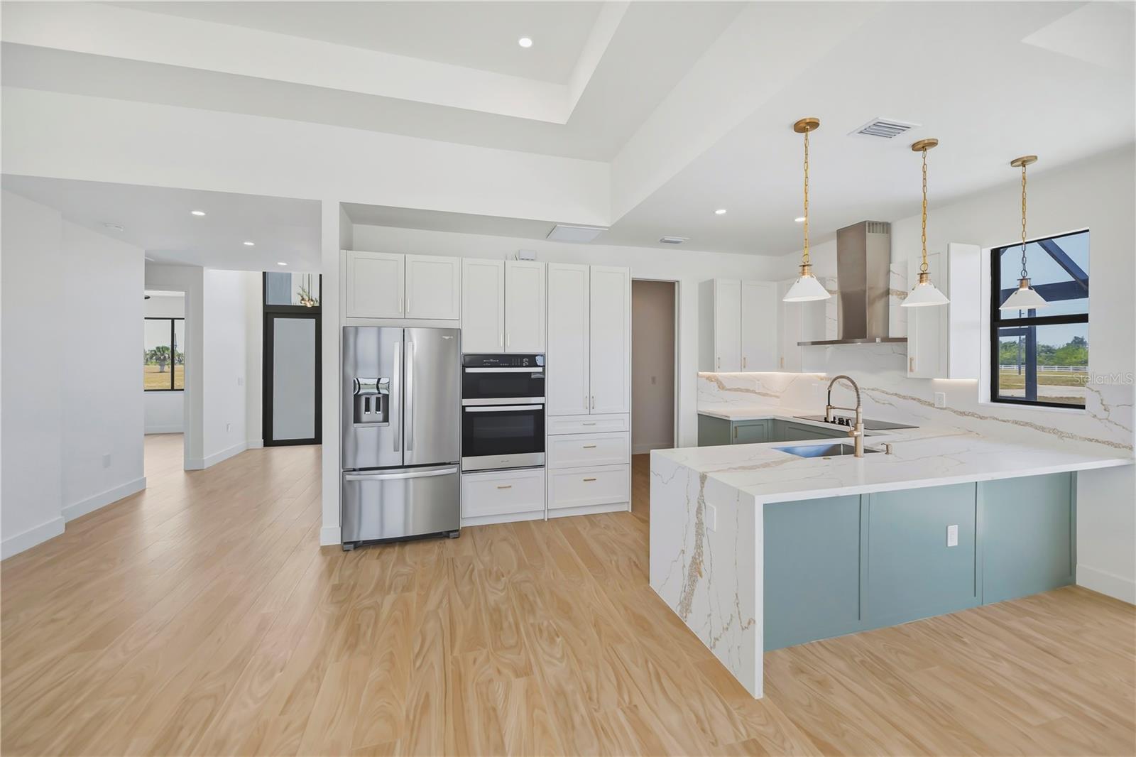 7 SUNFLOWER DR, PLACIDA, FL, 33946