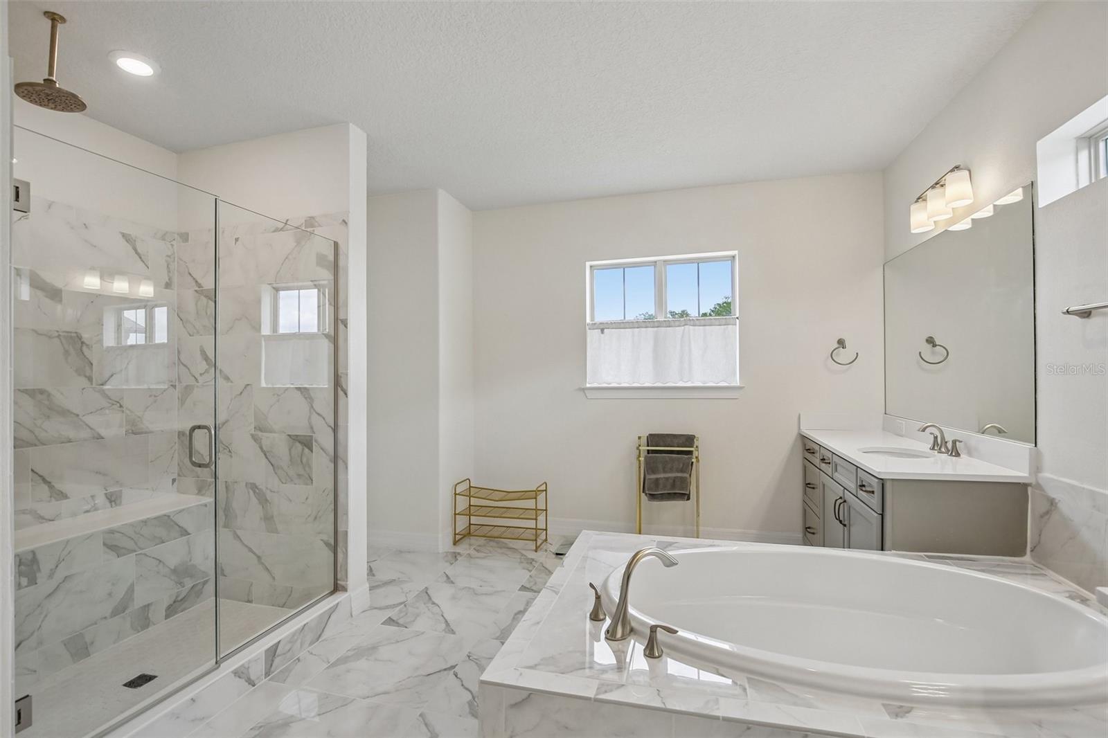 11054 SUNDRIFT DR, TAMPA, FL, 33647