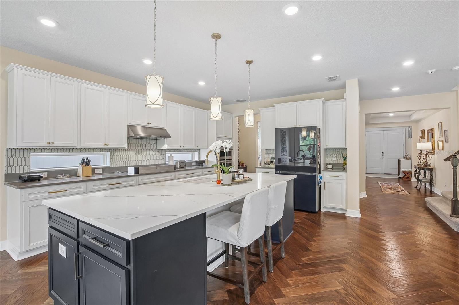 11054 SUNDRIFT DR, TAMPA, FL, 33647