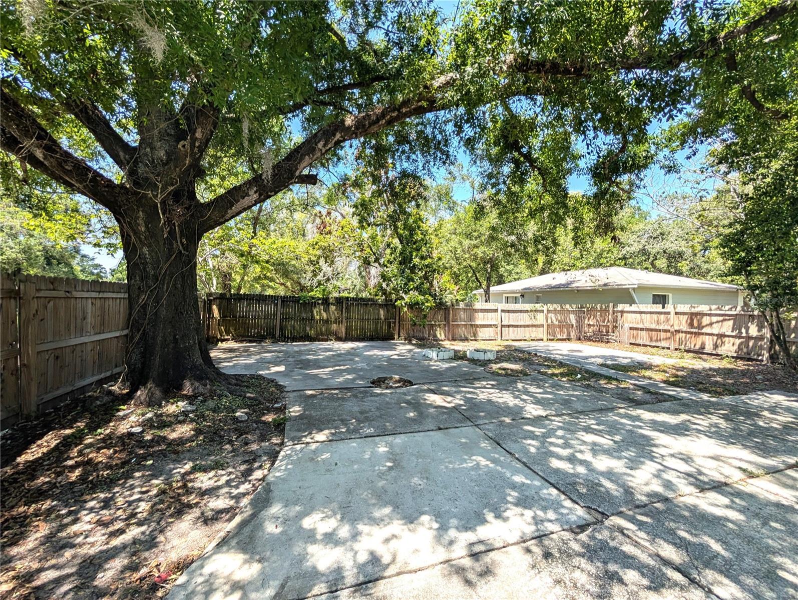 1608 E NEW ORLEANS AVE, TAMPA, FL, 33610