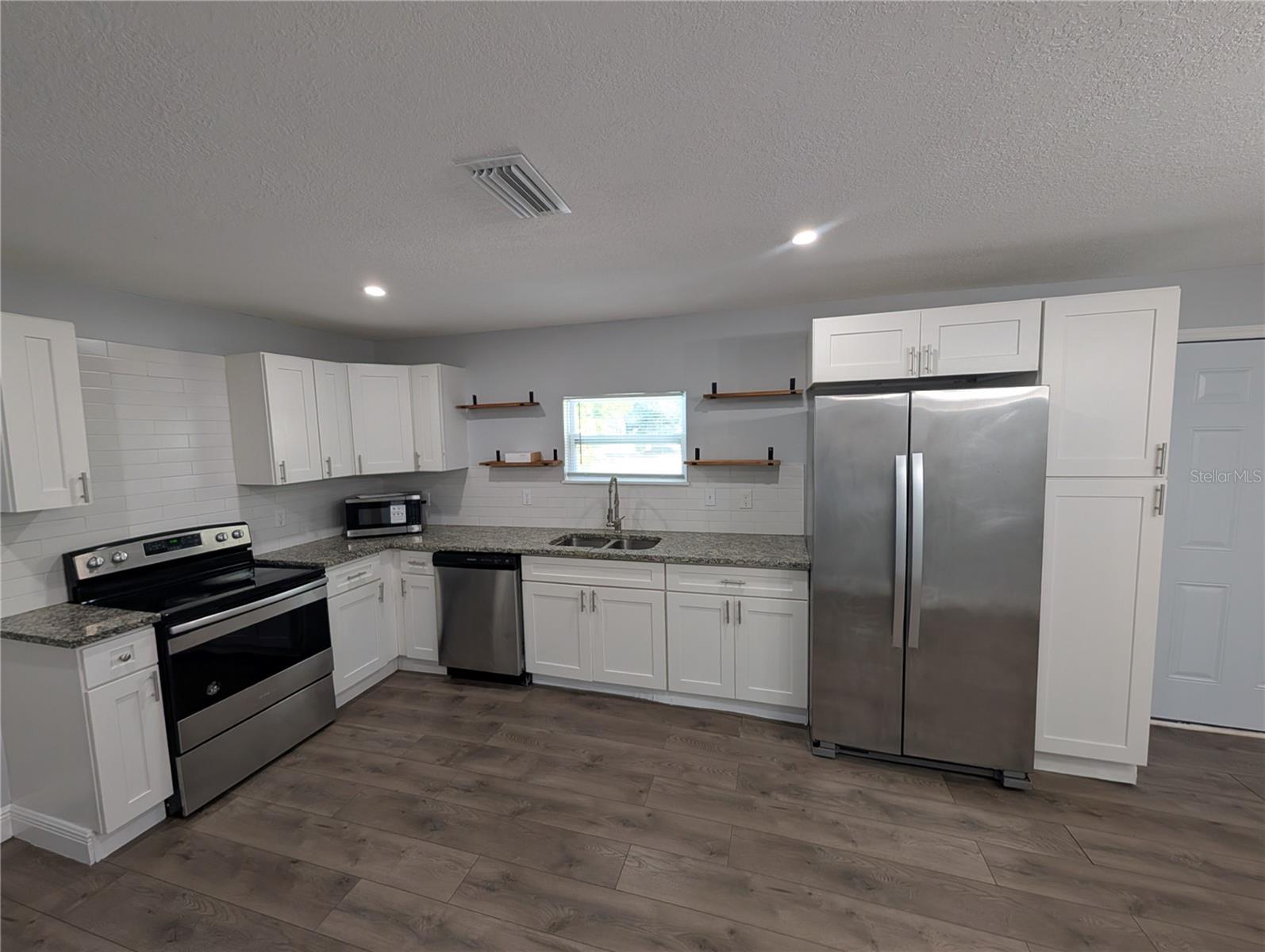 1608 E NEW ORLEANS AVE, TAMPA, FL, 33610