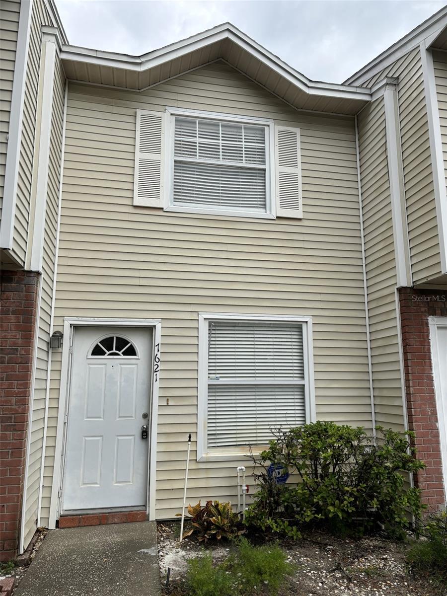 7621 COLONIAL CT, TAMPA, FL, 33615