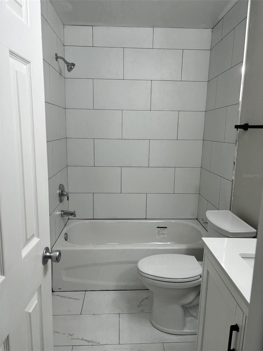 7621 COLONIAL CT, TAMPA, FL, 33615