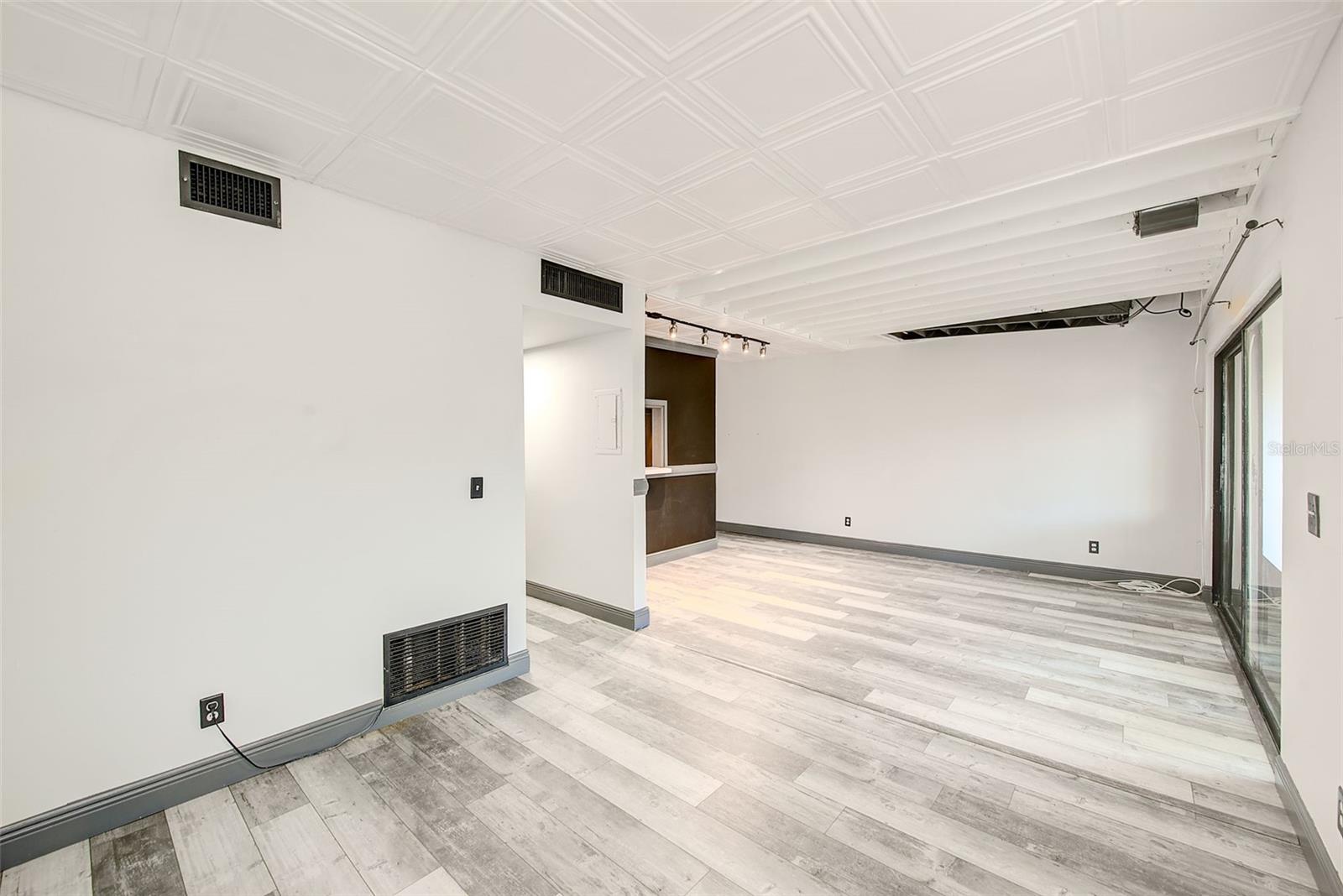 10453 CARROLLBROOK CIR #222, TAMPA, FL, 33618