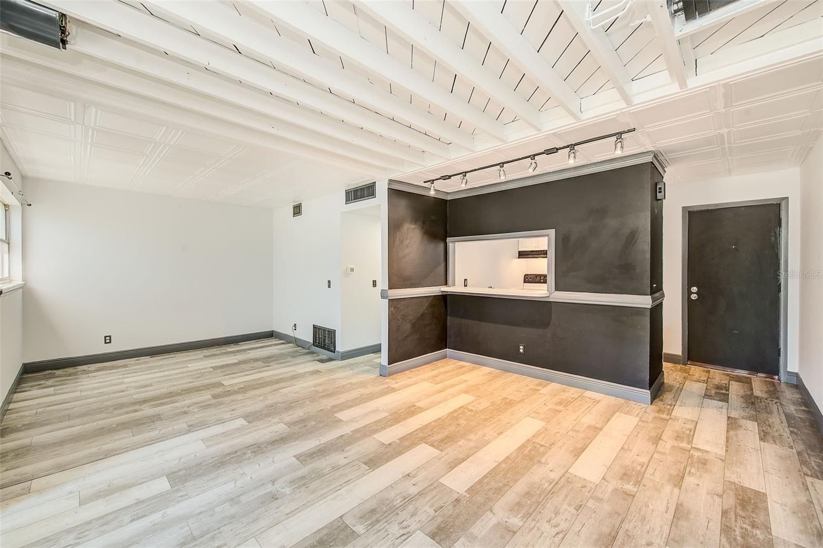 10453 CARROLLBROOK CIR #222, TAMPA, FL, 33618