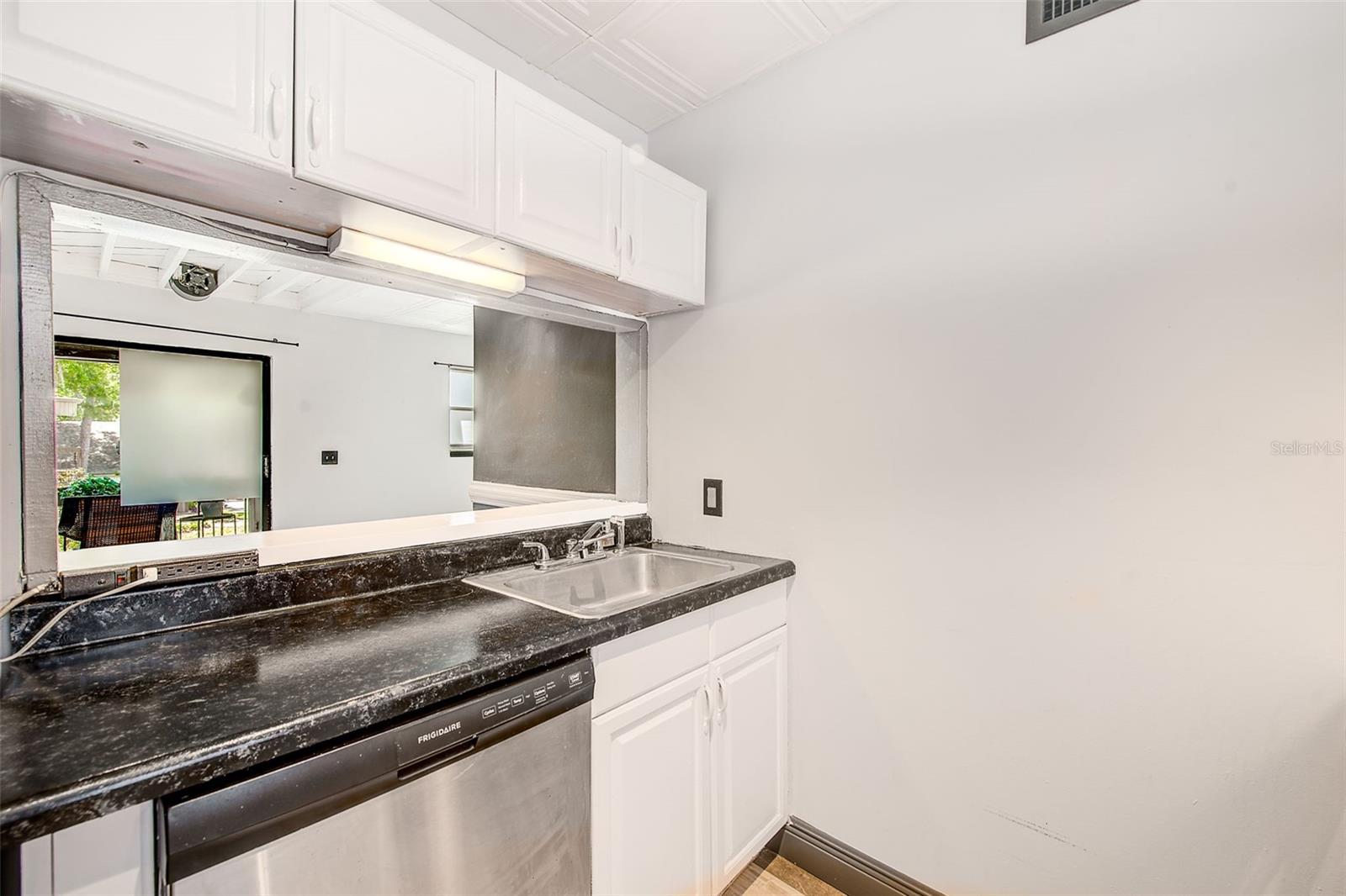 10453 CARROLLBROOK CIR #222, TAMPA, FL, 33618