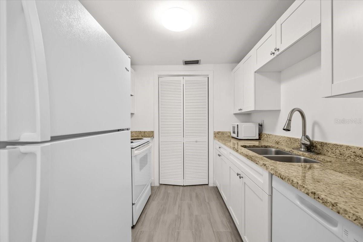 1235 S HIGHLAND AVE #1-102, CLEARWATER, FL, 33756