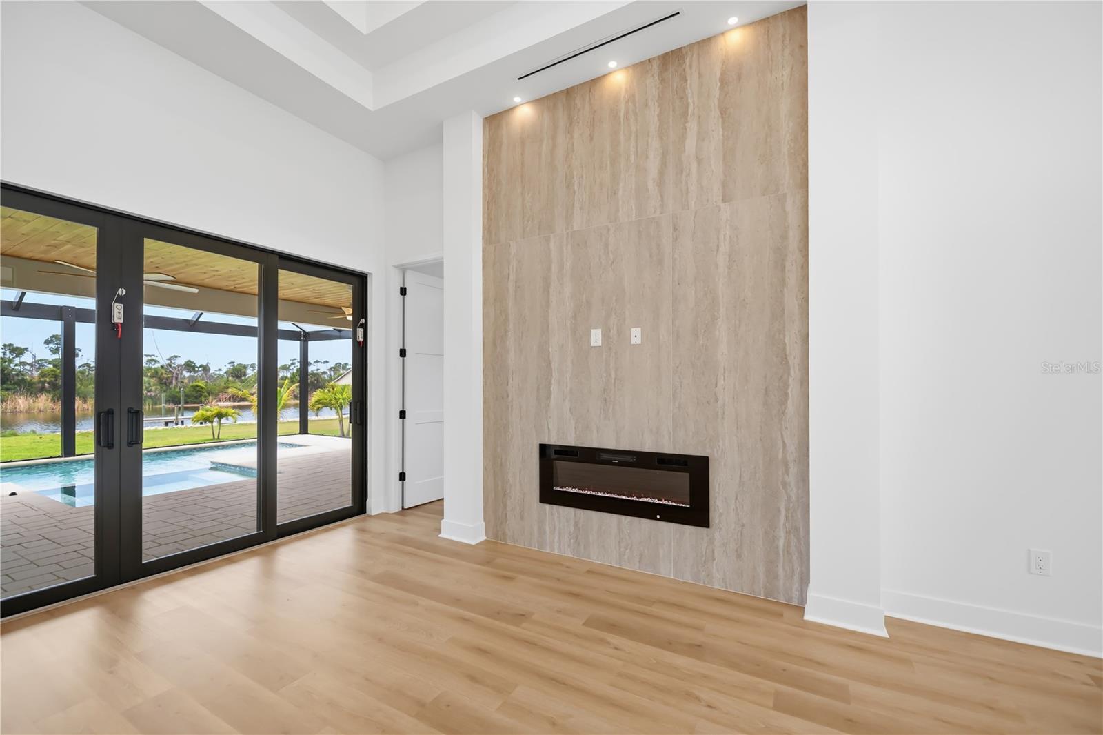 16692 LIGGETT CIR, PORT CHARLOTTE, FL, 33981