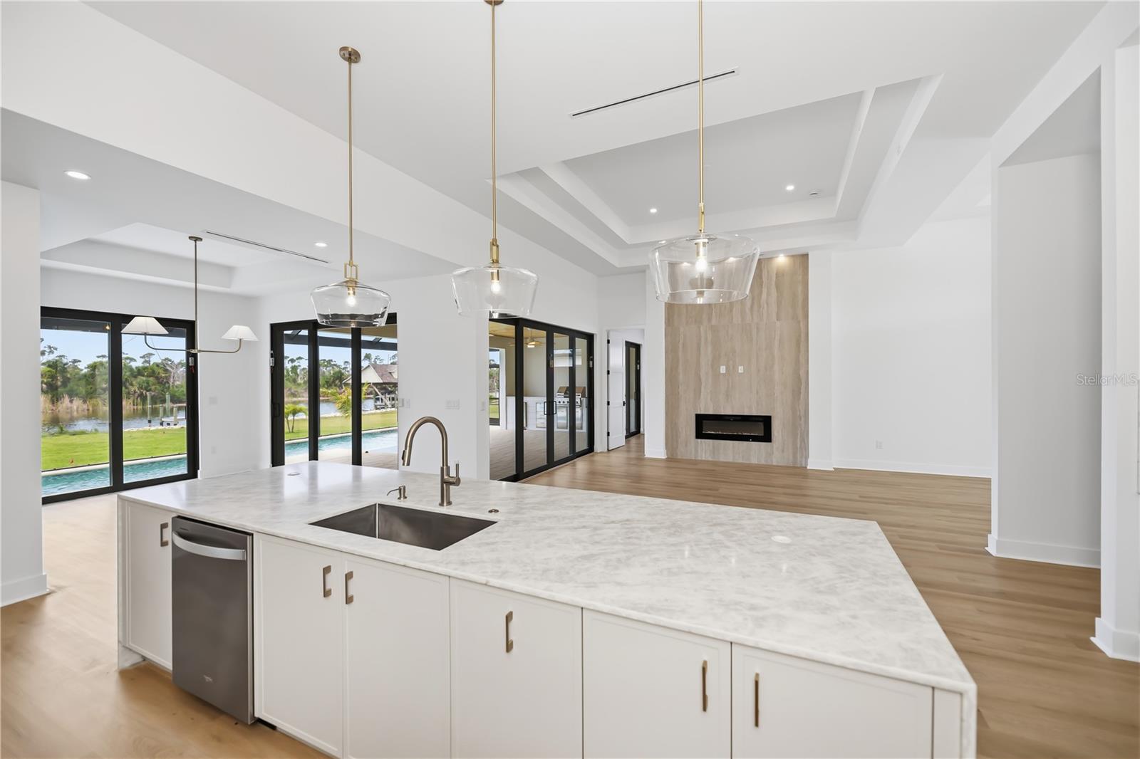 16692 LIGGETT CIR, PORT CHARLOTTE, FL, 33981