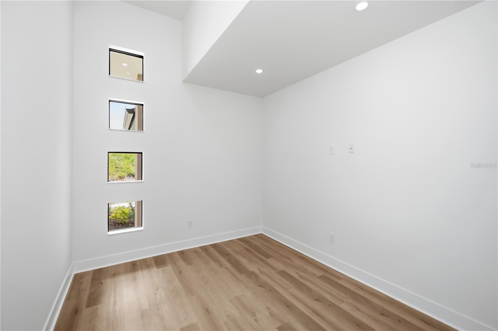 16692 LIGGETT CIR, PORT CHARLOTTE, FL, 33981