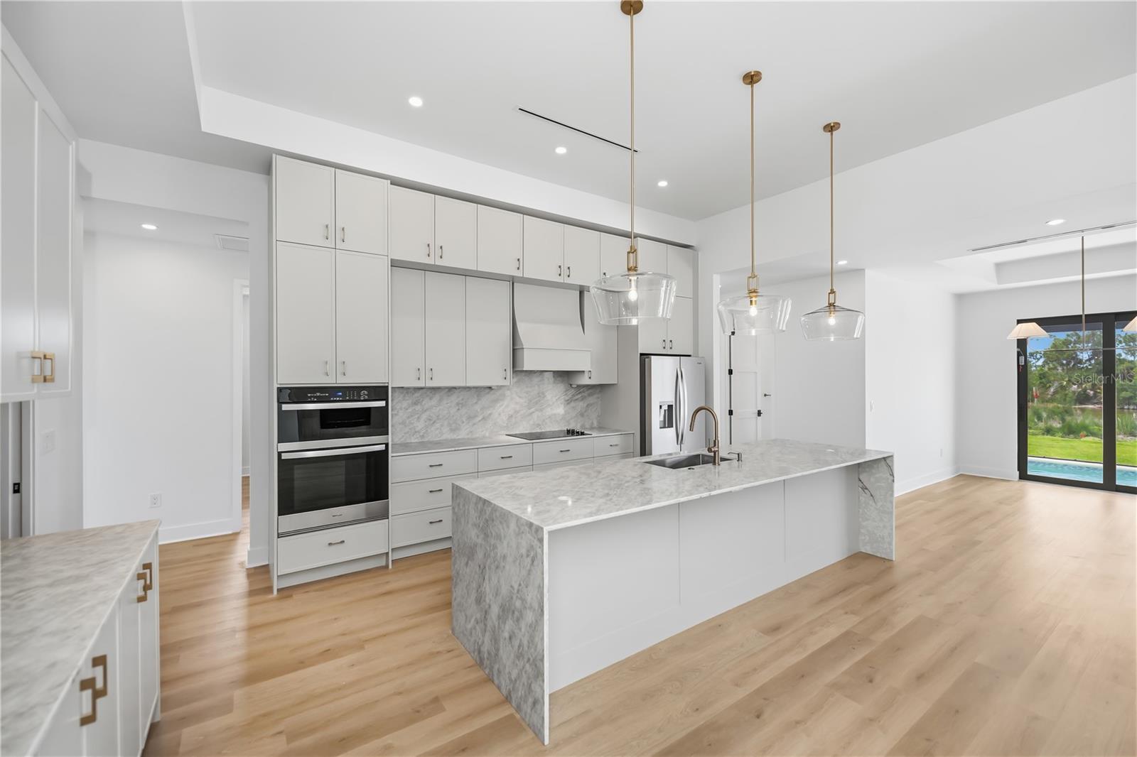 16692 LIGGETT CIR, PORT CHARLOTTE, FL, 33981