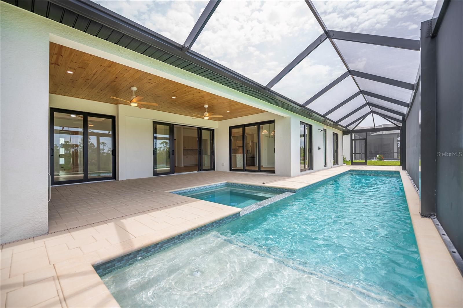 16692 LIGGETT CIR, PORT CHARLOTTE, FL, 33981