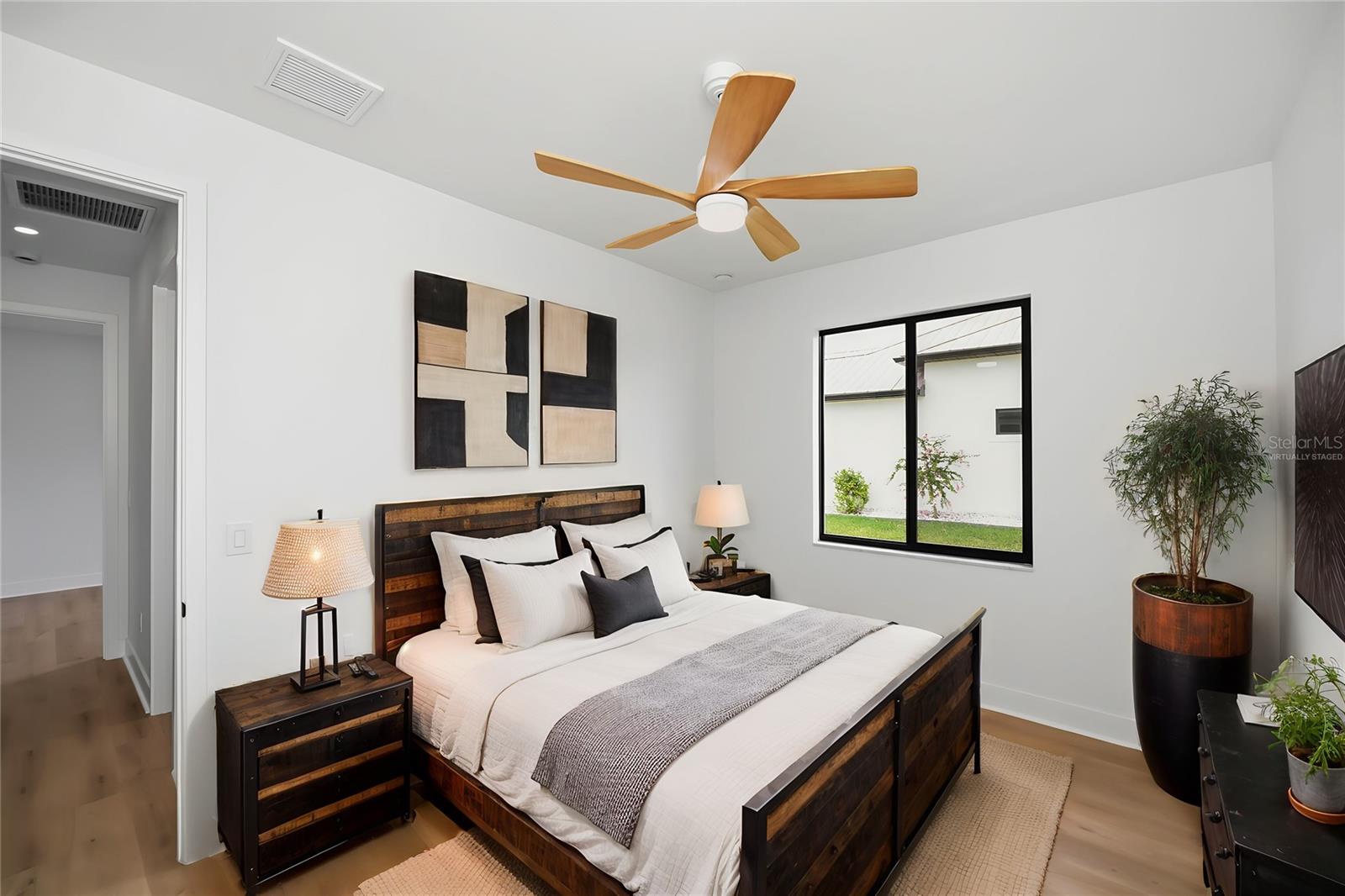 16692 LIGGETT CIR, PORT CHARLOTTE, FL, 33981