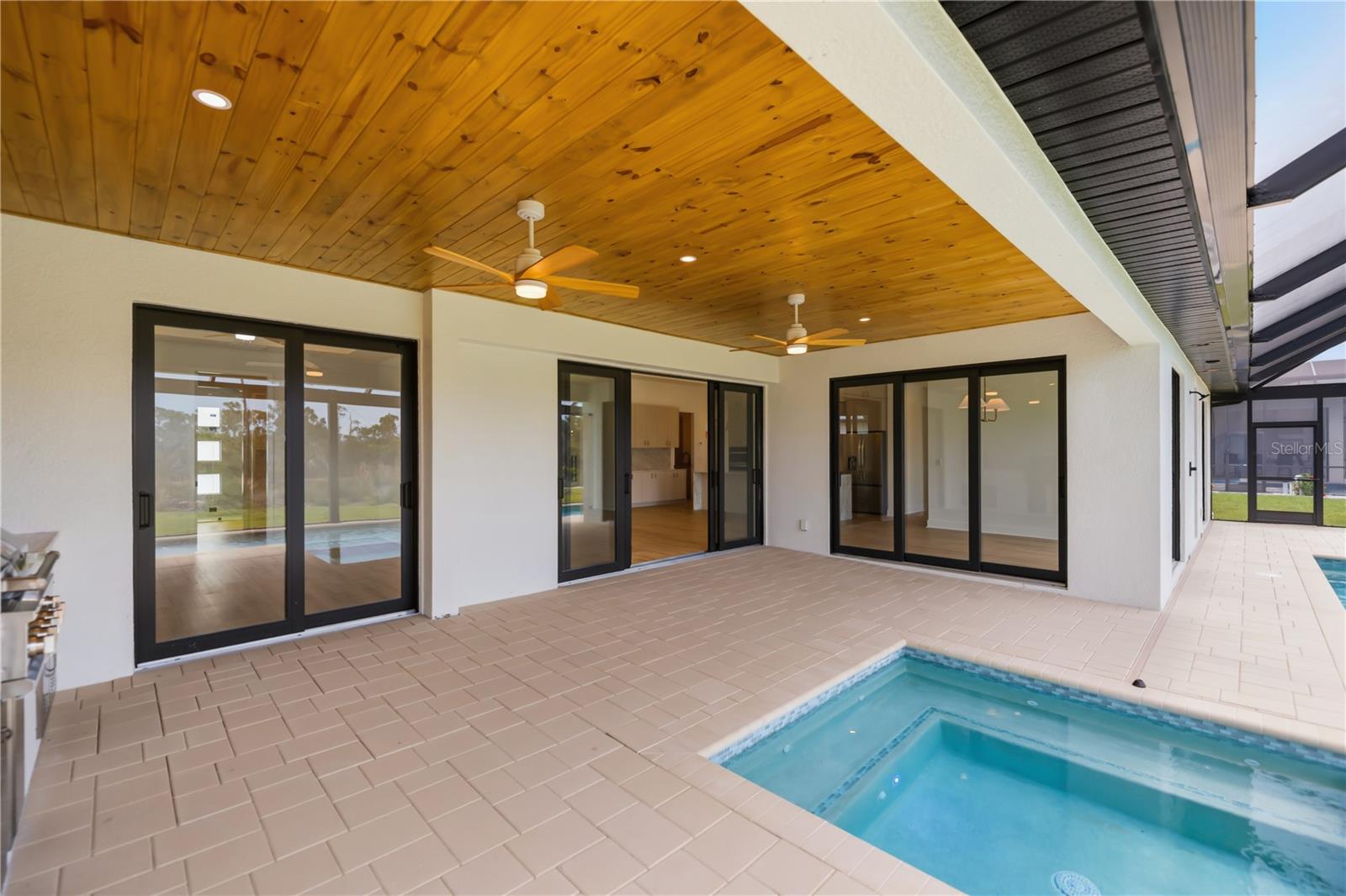 16692 LIGGETT CIR, PORT CHARLOTTE, FL, 33981