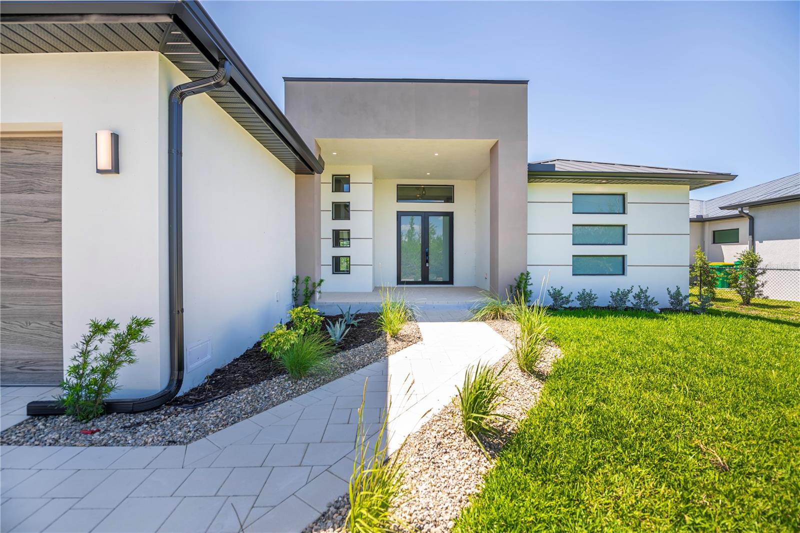 16692 LIGGETT CIR, PORT CHARLOTTE, FL, 33981
