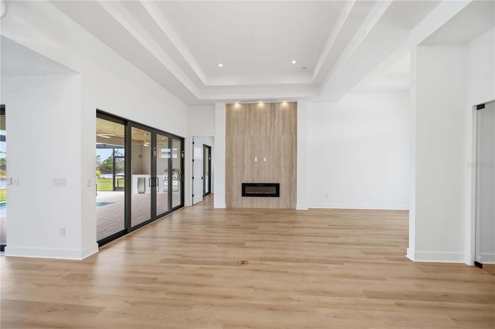 16692 LIGGETT CIR, PORT CHARLOTTE, FL, 33981