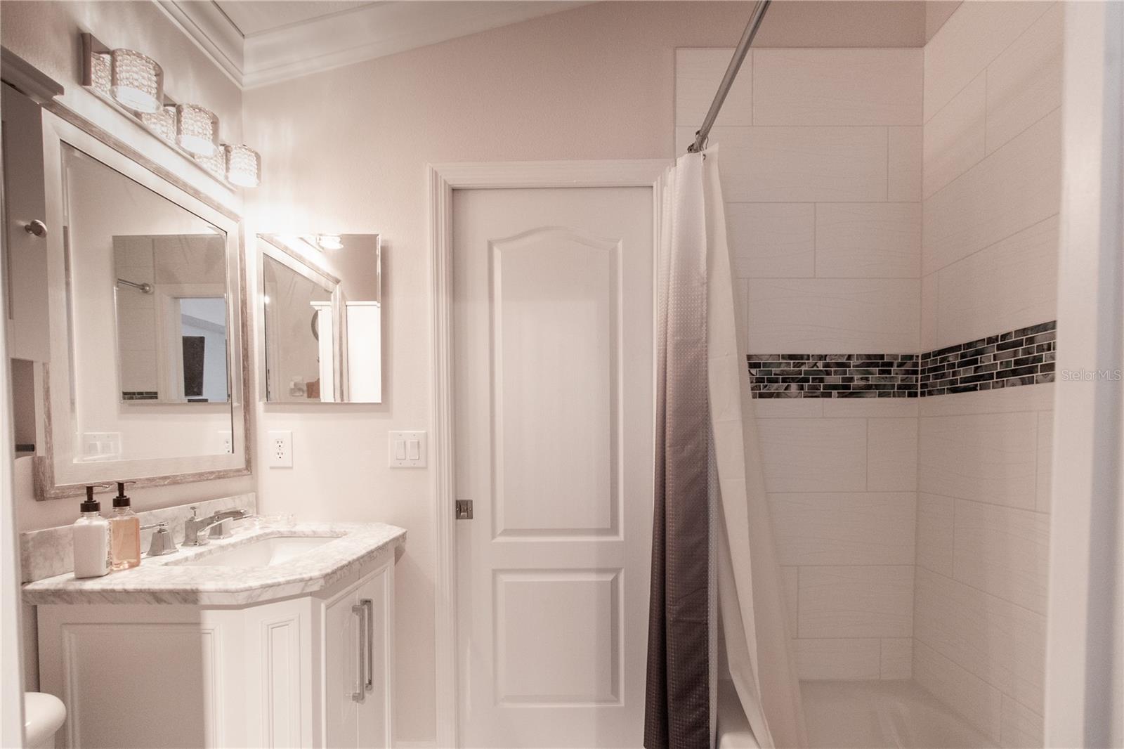 16204 NOTTINGHAM PARK WAY, TAMPA, FL, 33647