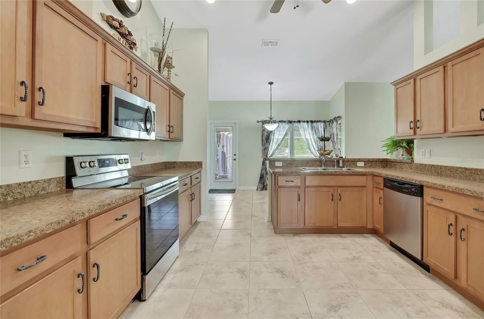 15157 DUCK HAWK RD, WEEKI WACHEE, FL, 34614