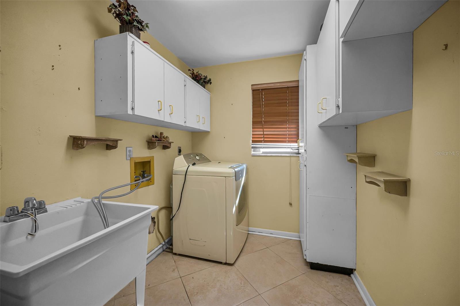 760 VILLAGE WAY, PALM HARBOR, FL, 34683