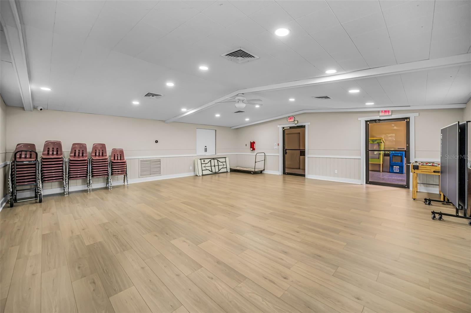 760 VILLAGE WAY, PALM HARBOR, FL, 34683