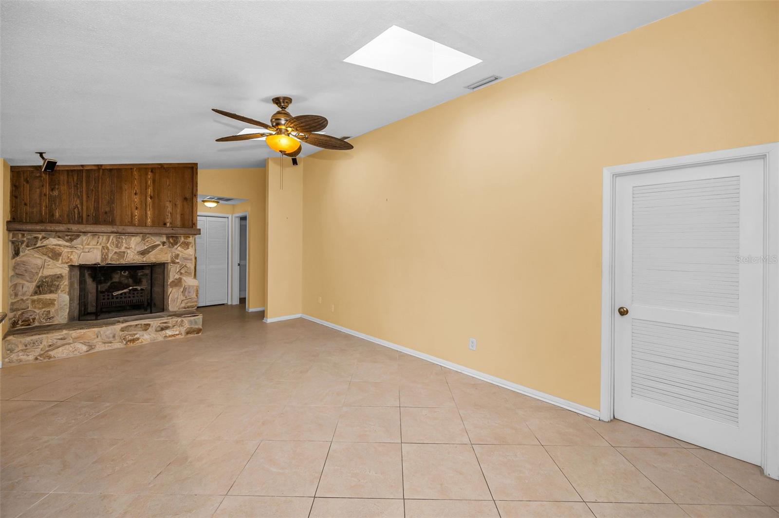 760 VILLAGE WAY, PALM HARBOR, FL, 34683