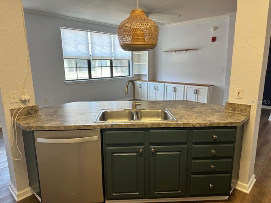 911 N ORANGE AVE #520, ORLANDO, FL, 32801