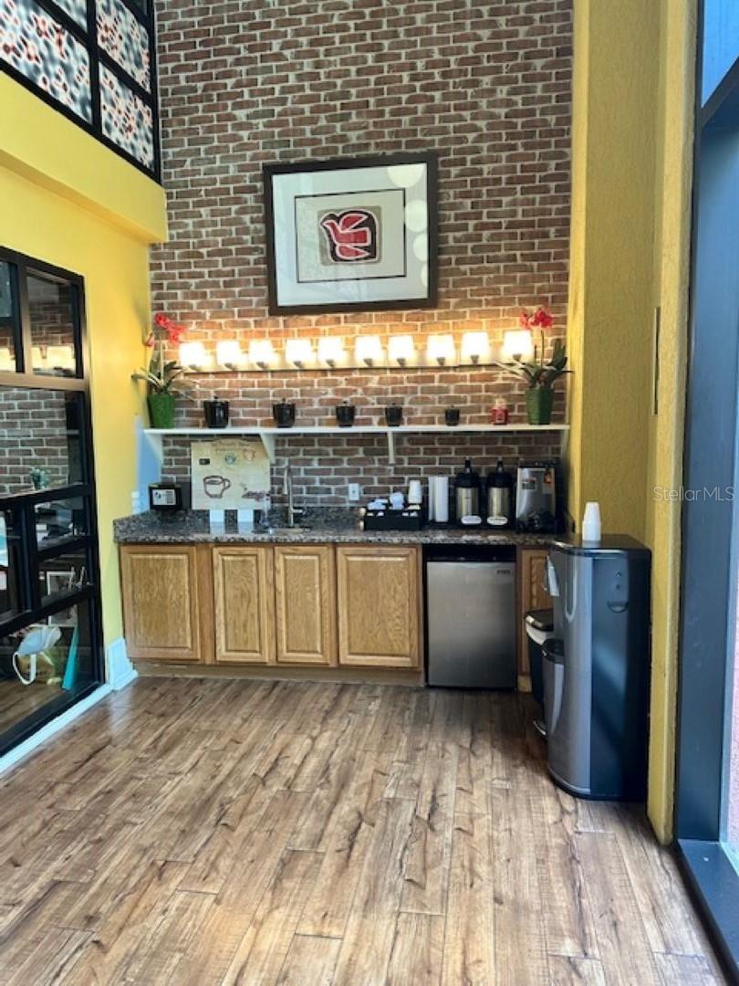 911 N ORANGE AVE #520, ORLANDO, FL, 32801