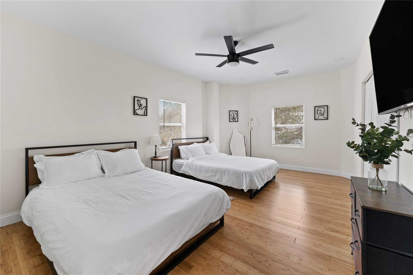 680 25TH AVE S, ST PETERSBURG, FL, 33705